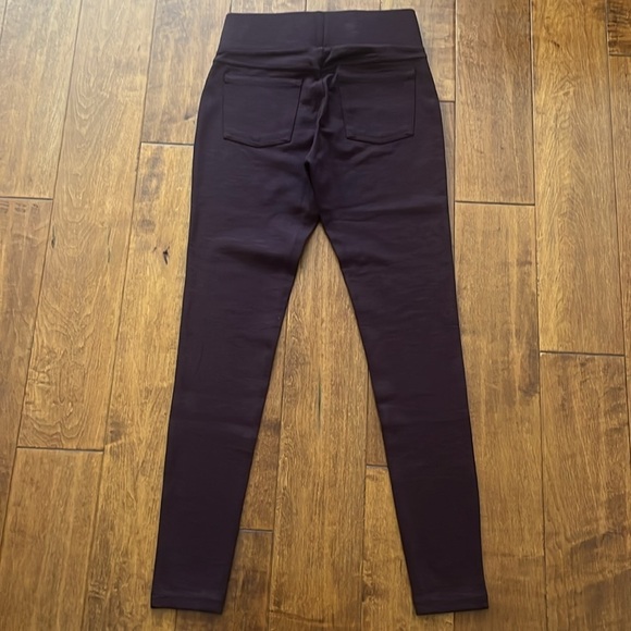 Matty M High Rise Pinte Leggings Dark Wine Size XS New With Tag - Picture 9 of 10